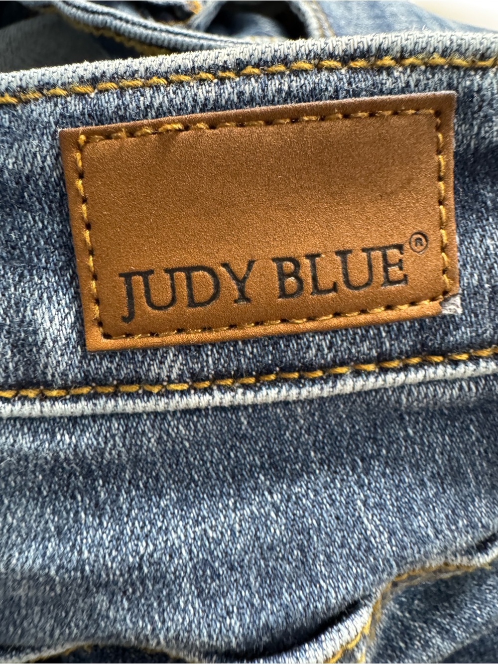 Judy Blue Distressed Slim Straight Jeans Women’s Size 5/ 27 Mid Rise Denim - Picture 8 of 10